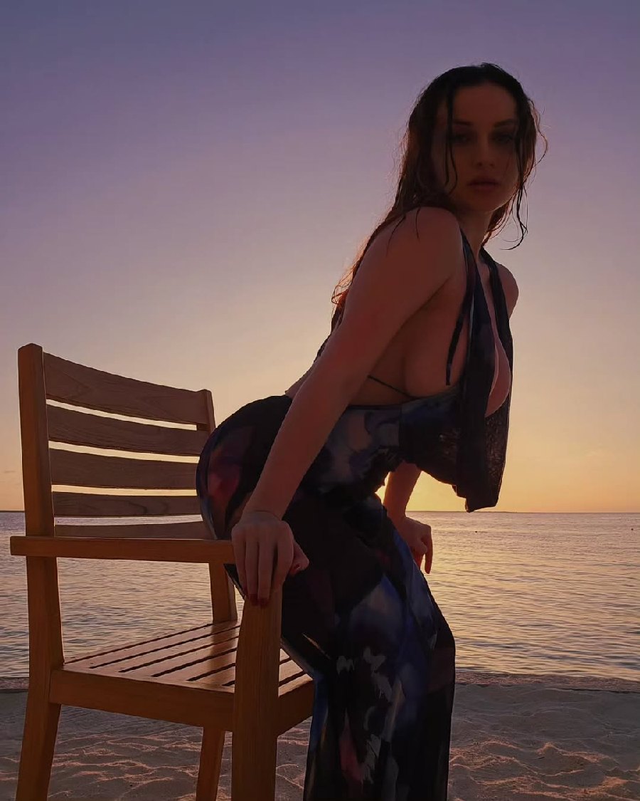 Sexy girl Miranda Faith nude in Alexandria