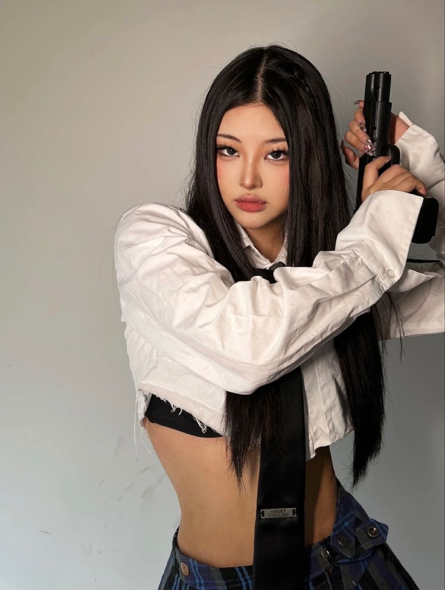 A cozy shot with Sassy girls — straight from Alexandria