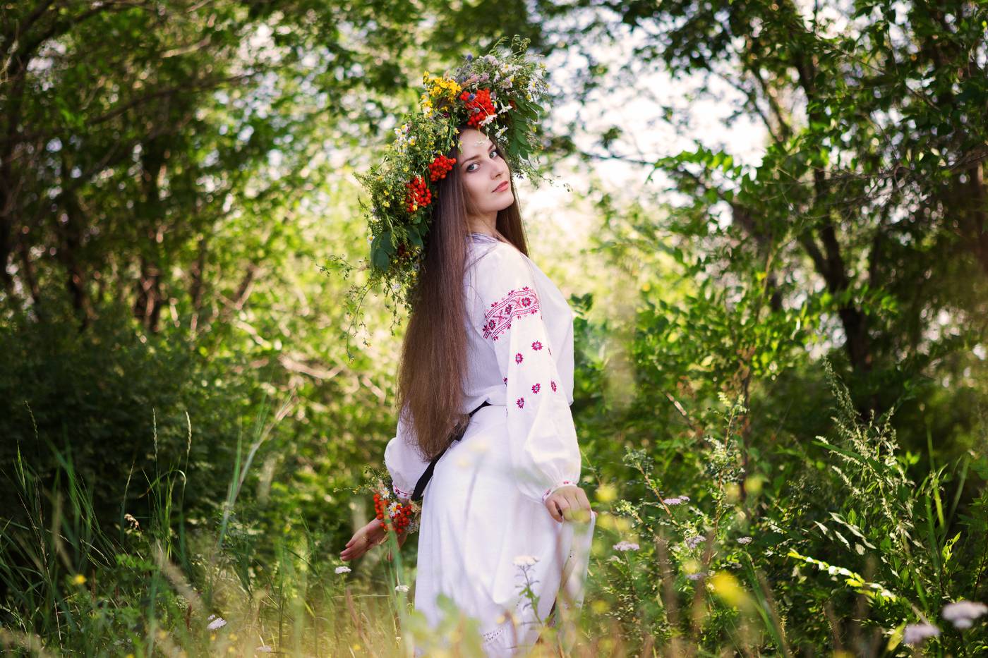 Slavic girls brings the glow — live moments in Alexandria