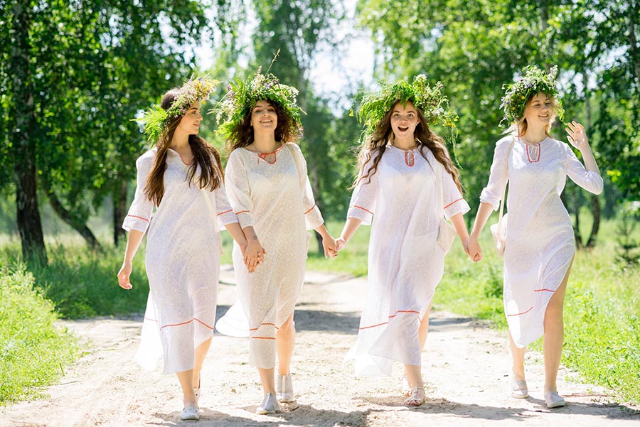 A cozy shot with Slavic girls — straight from Alexandria