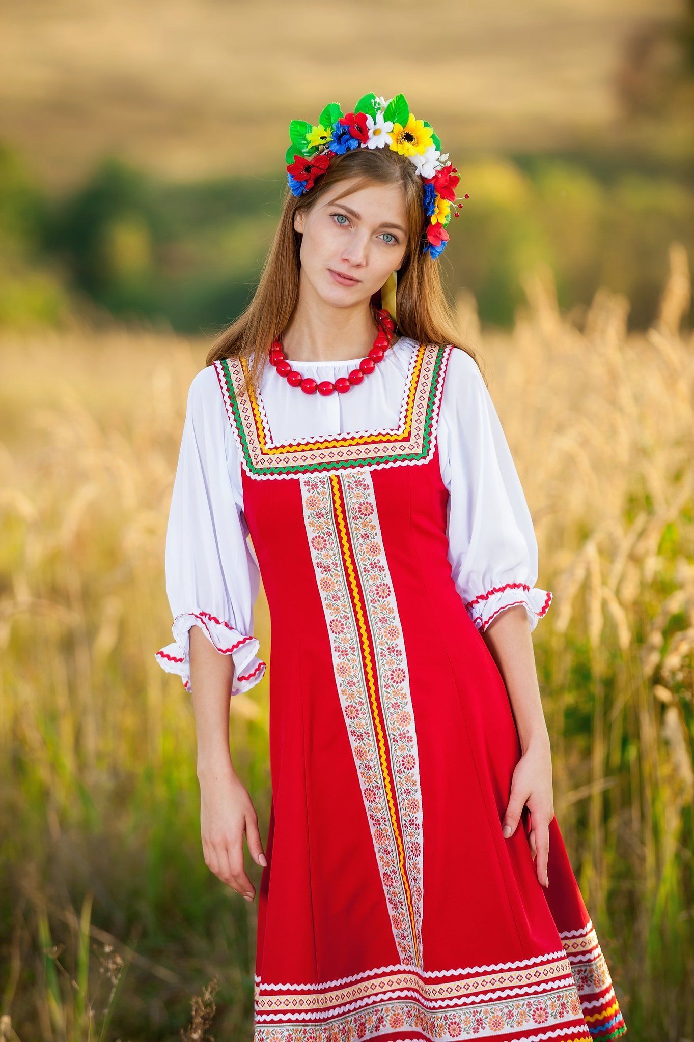 Women in Slavic costumes in Alexandria