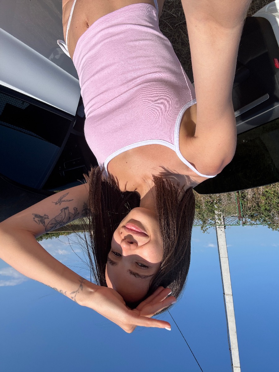 Sexy model Tina in Alexandria